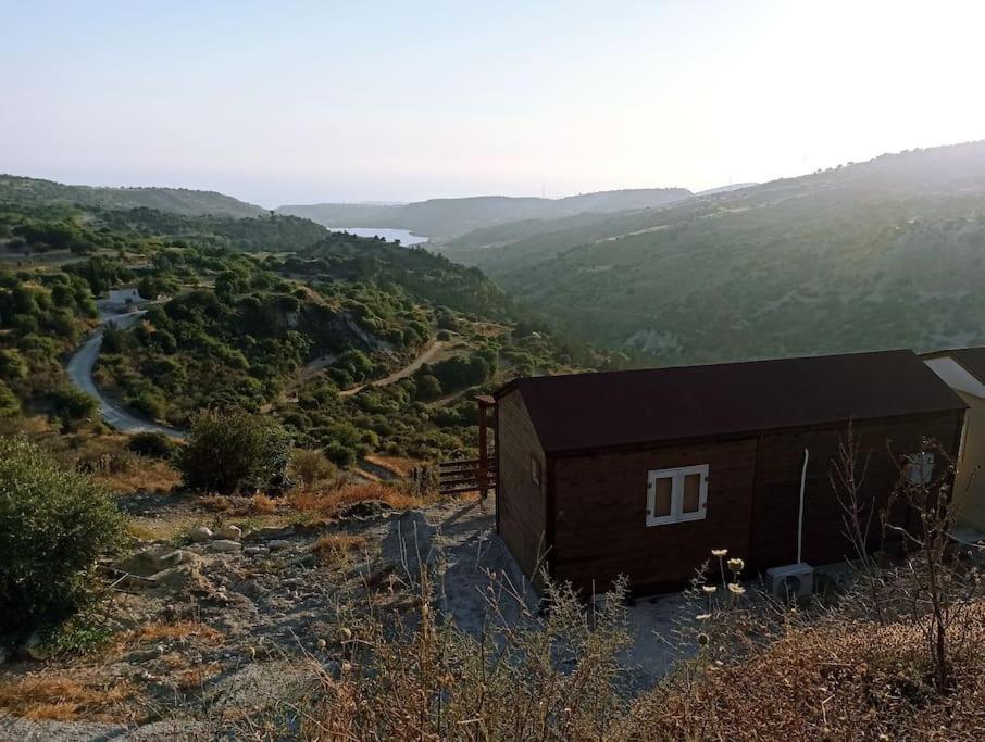 Villa Glamping In The Middle Of Nowhere à Paphos Extérieur photo